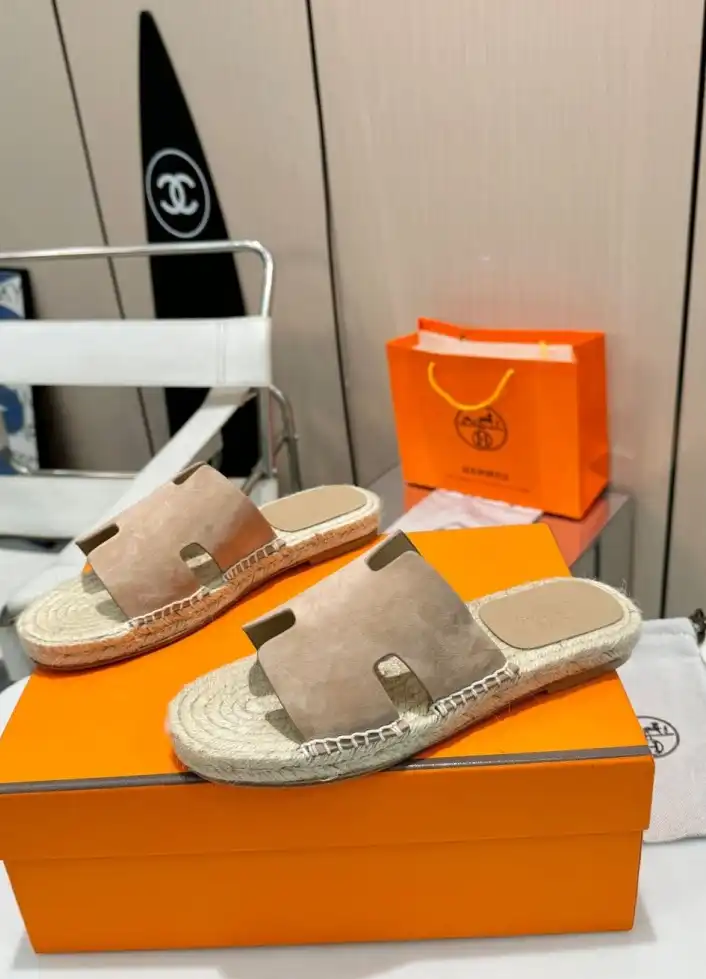 hype Hermes Slippers