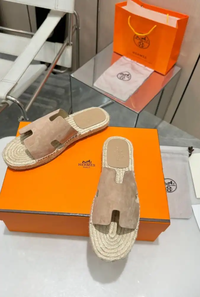 hype Hermes Slippers