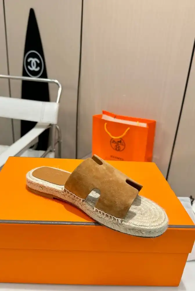 hype Hermes Slippers