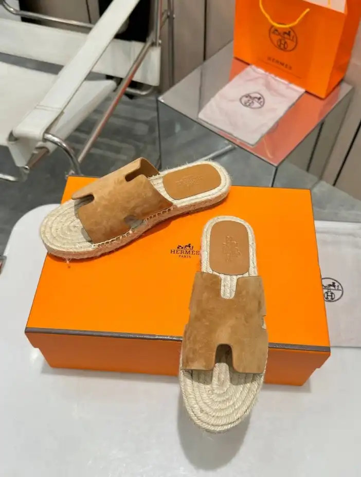 hype Hermes Slippers