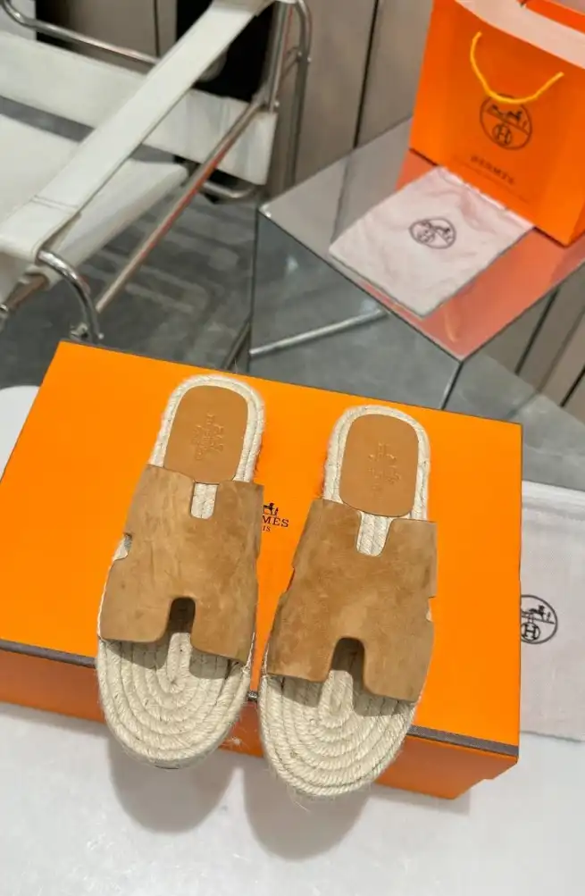 hype Hermes Slippers