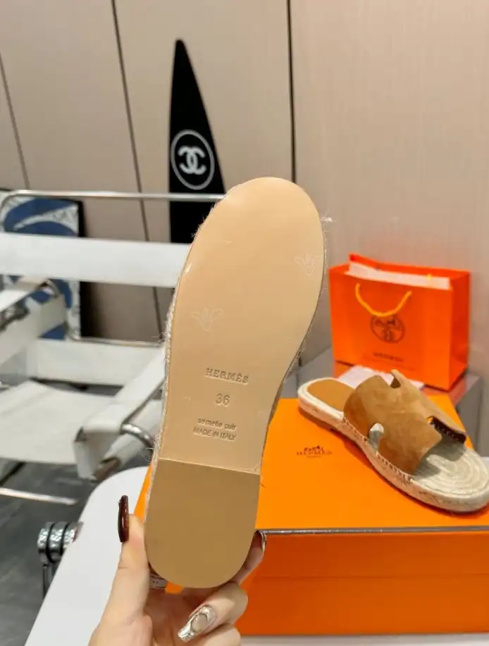 hype Hermes Slippers