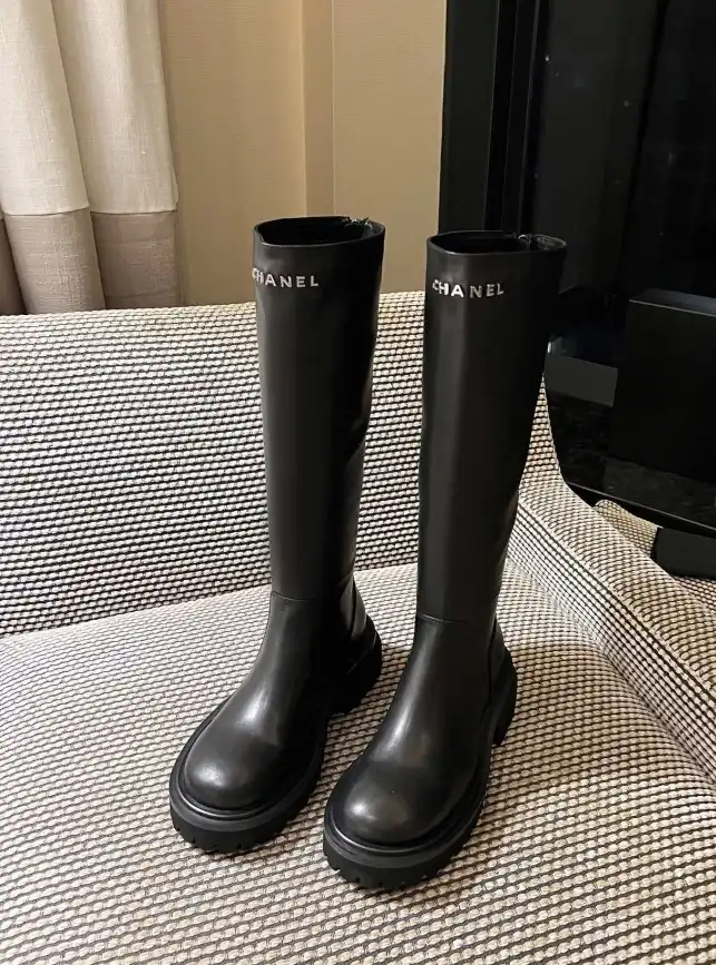 hype Chanel Boots