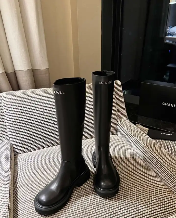 hype Chanel Boots