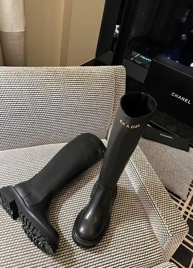 hype Chanel Boots