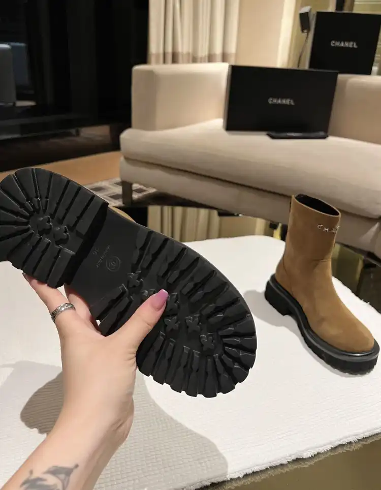 hype Chanel Boots