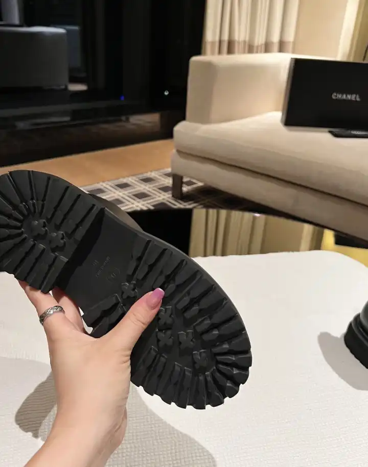 hype Chanel Boots