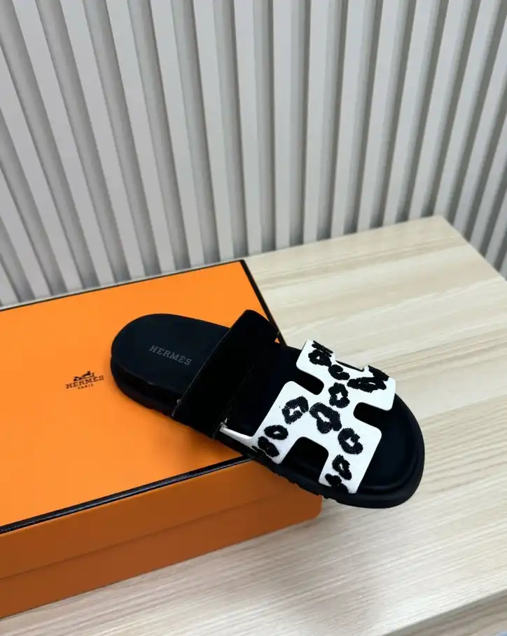 hype Hermes Slippers