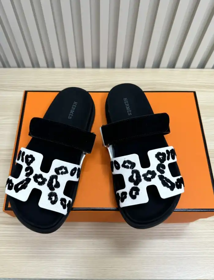 hype Hermes Slippers