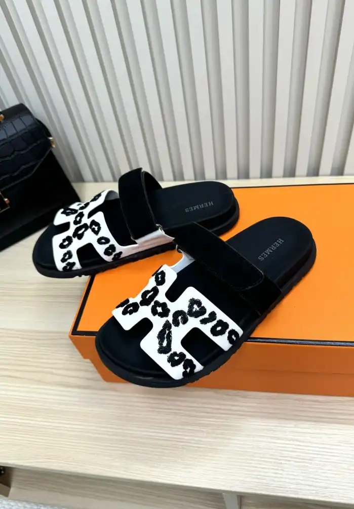 hype Hermes Slippers