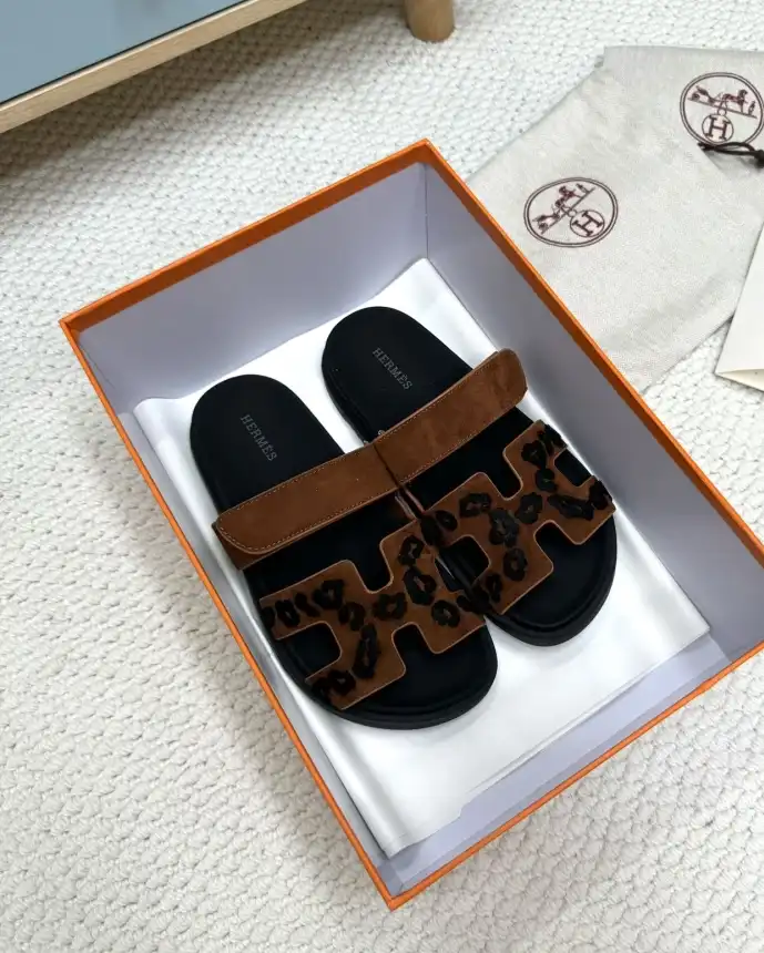 hype Hermes Slippers