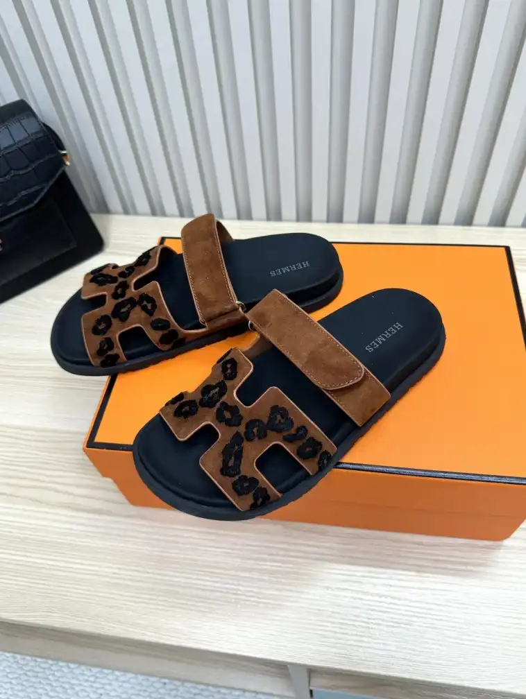 hype Hermes Slippers