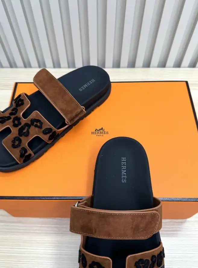 hype Hermes Slippers