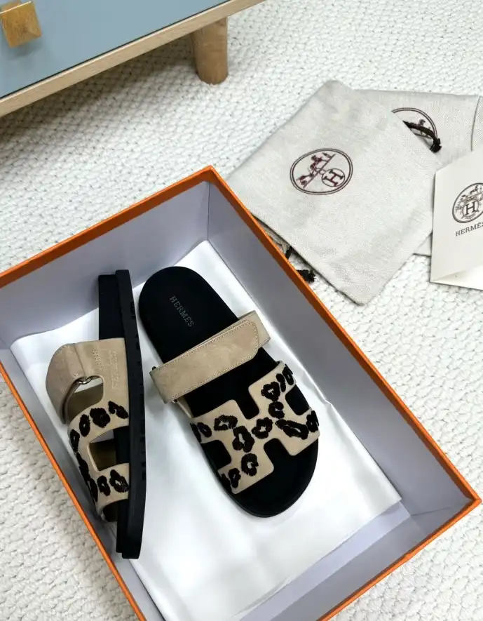 hype Hermes Slippers