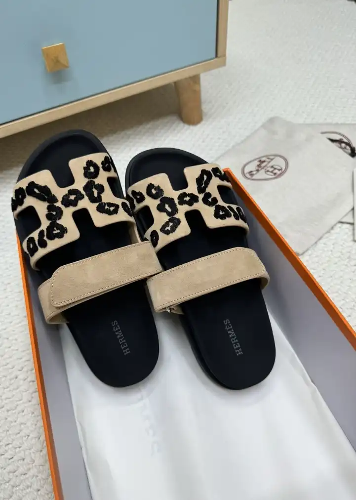 hype Hermes Slippers