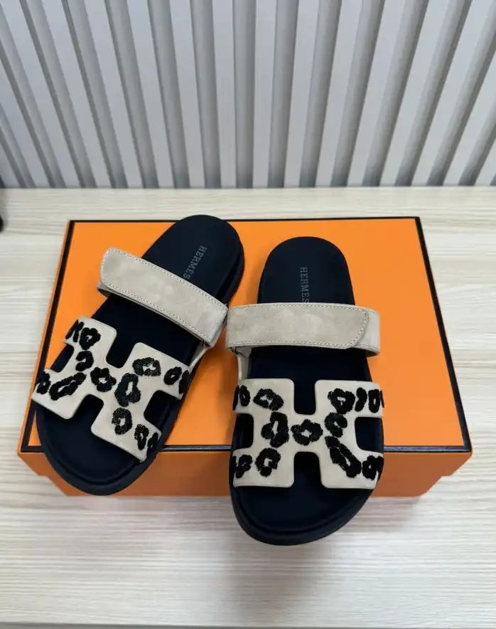 hype Hermes Slippers