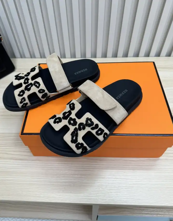 hype Hermes Slippers