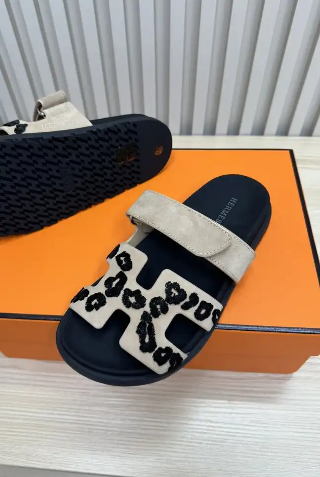 hype Hermes Slippers