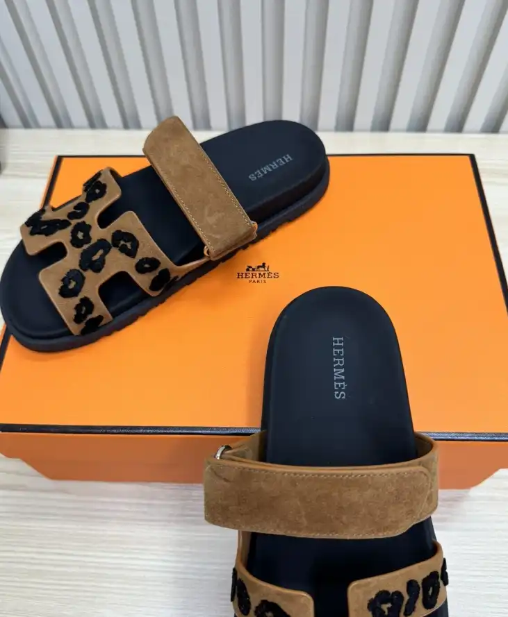 hype Hermes Slippers