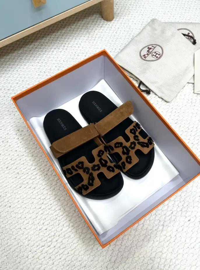 hype Hermes Slippers