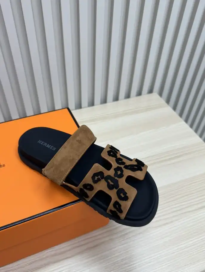 hype Hermes Slippers