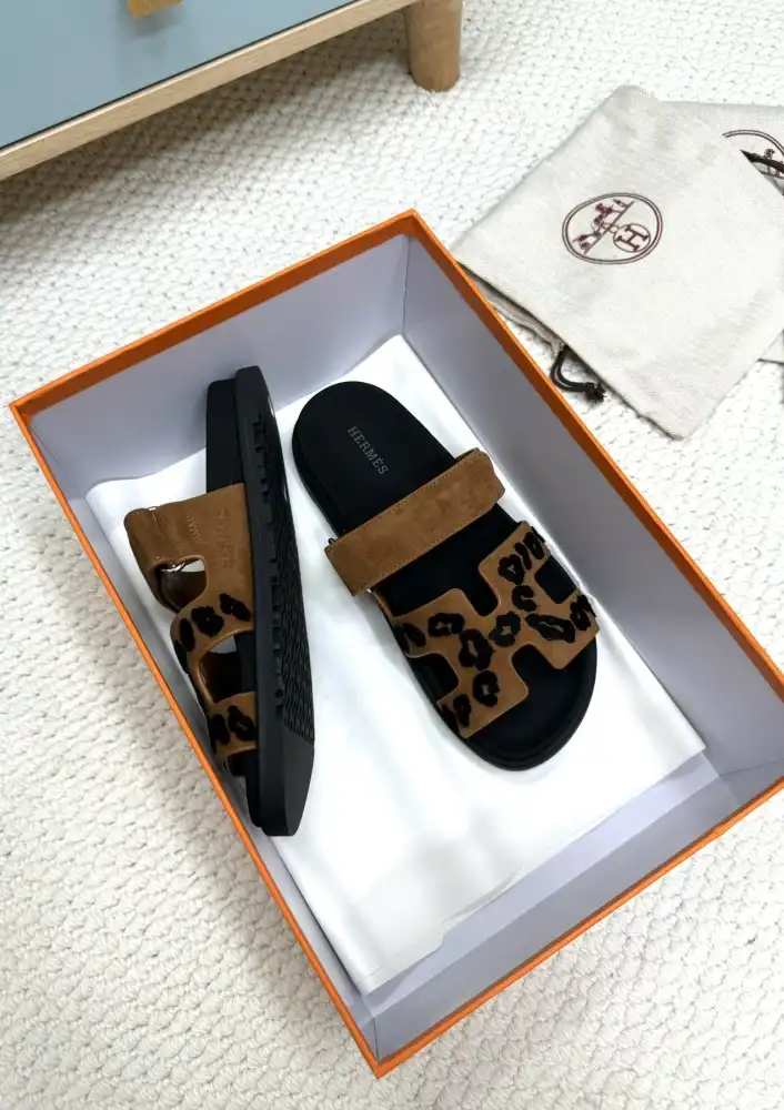 hype Hermes Slippers