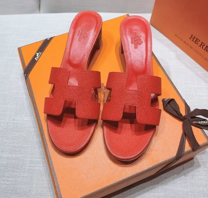 hype Hermes Slippers