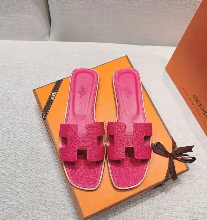 hype Hermes Slippers