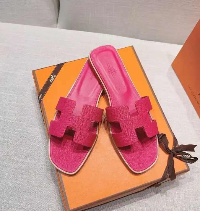 hype Hermes Slippers