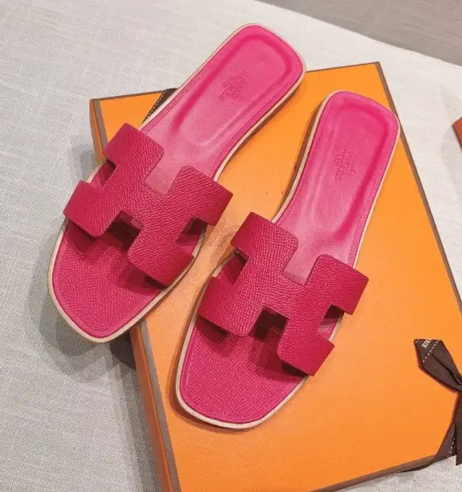 hype Hermes Slippers