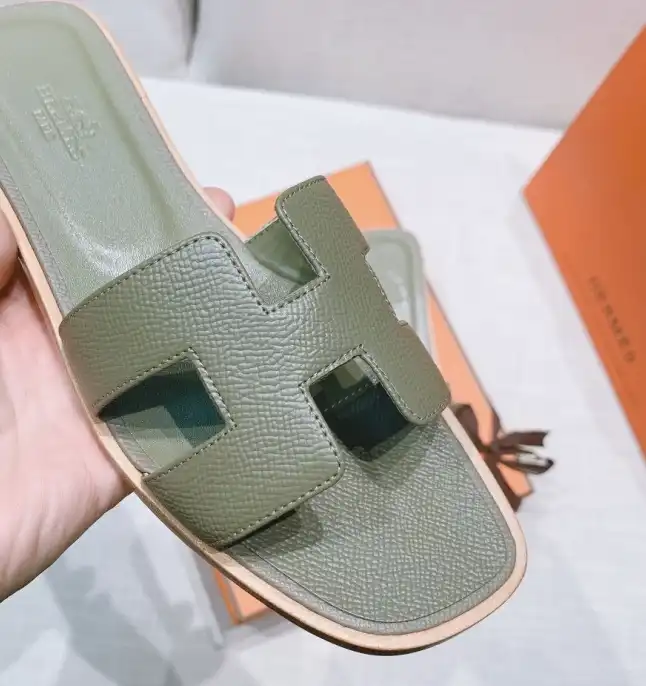 hype Hermes Slippers