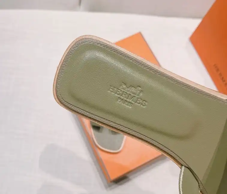 hype Hermes Slippers