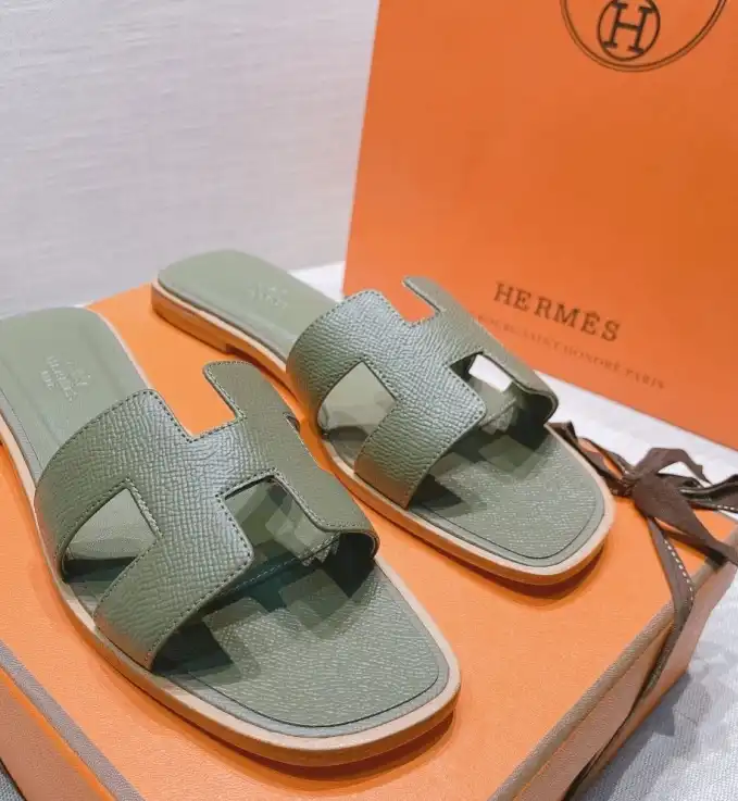 hype Hermes Slippers