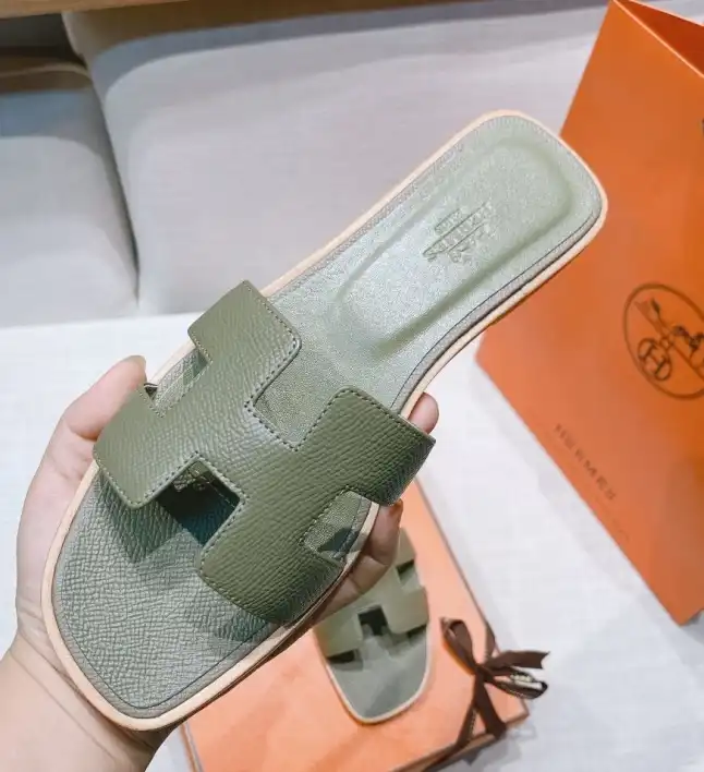 hype Hermes Slippers