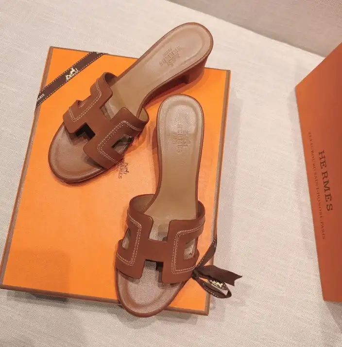 hype Hermes Slippers