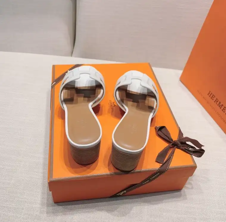 hype Hermes Slippers