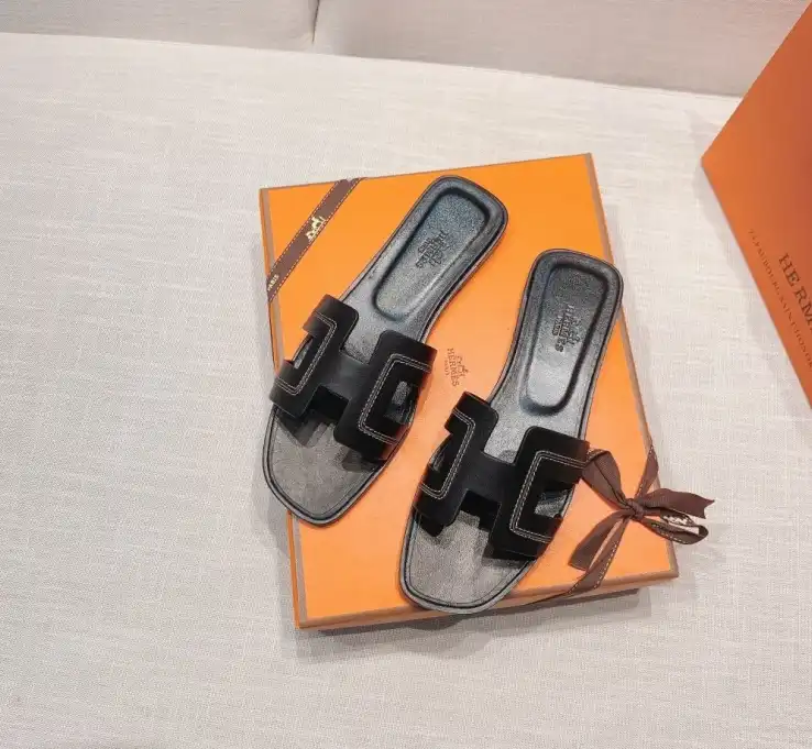 hype Hermes Slippers