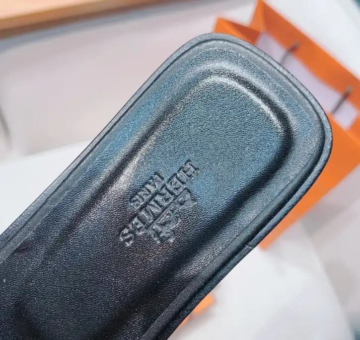 hype Hermes Slippers