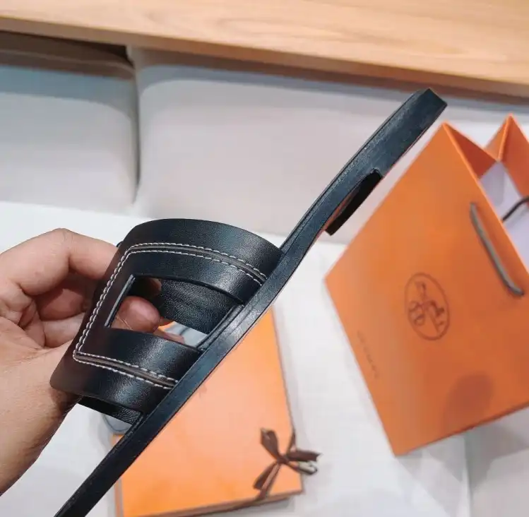 hype Hermes Slippers