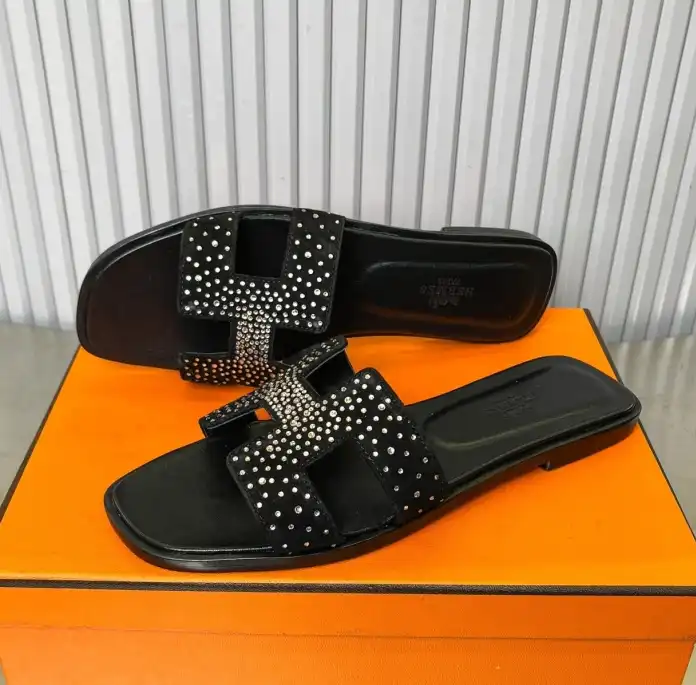 hype Hermes Slippers