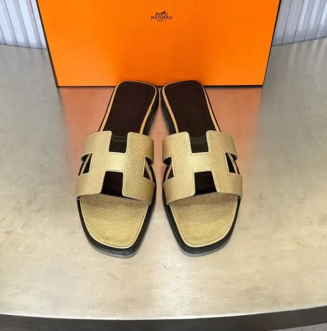 hype Hermes Slippers