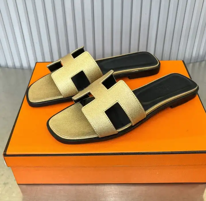 hype Hermes Slippers