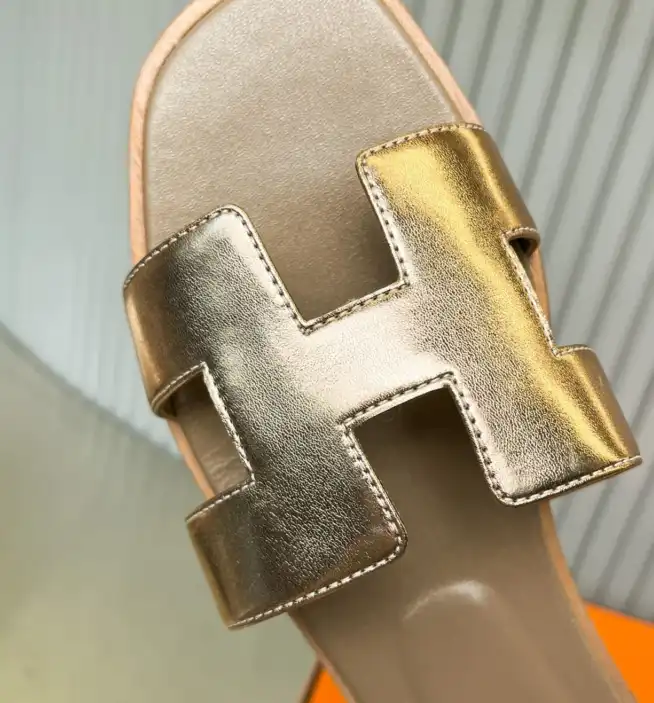 hype Hermes Slippers