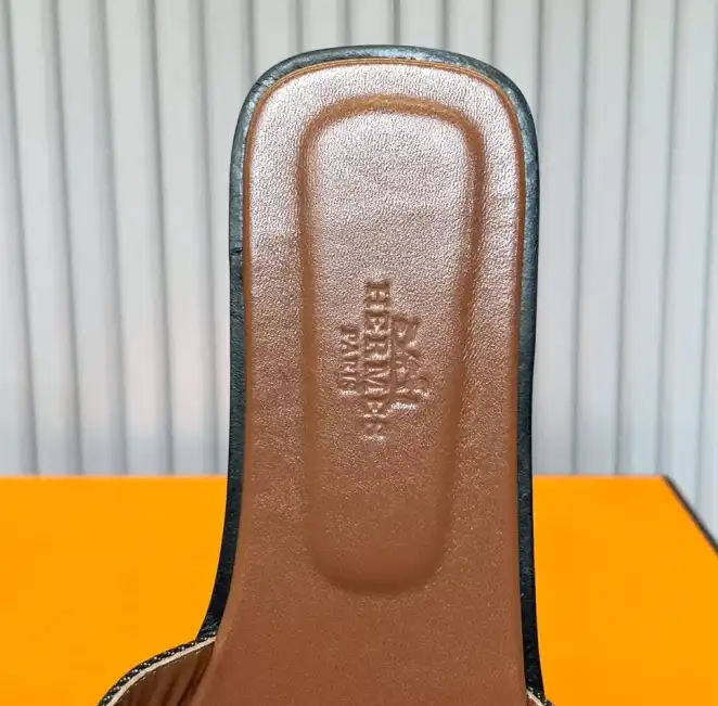 hype Hermes Slippers