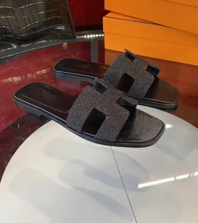 hype Hermes Slippers