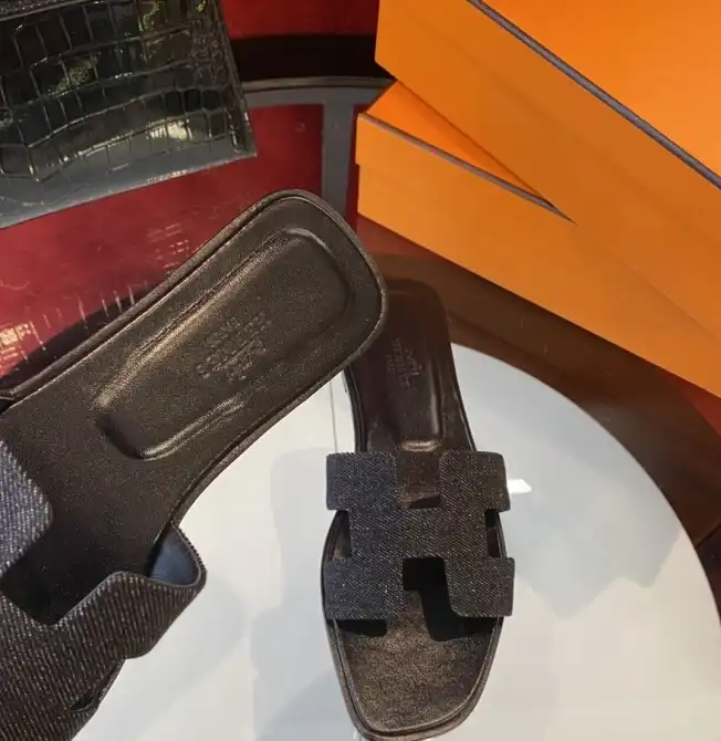 hype Hermes Slippers