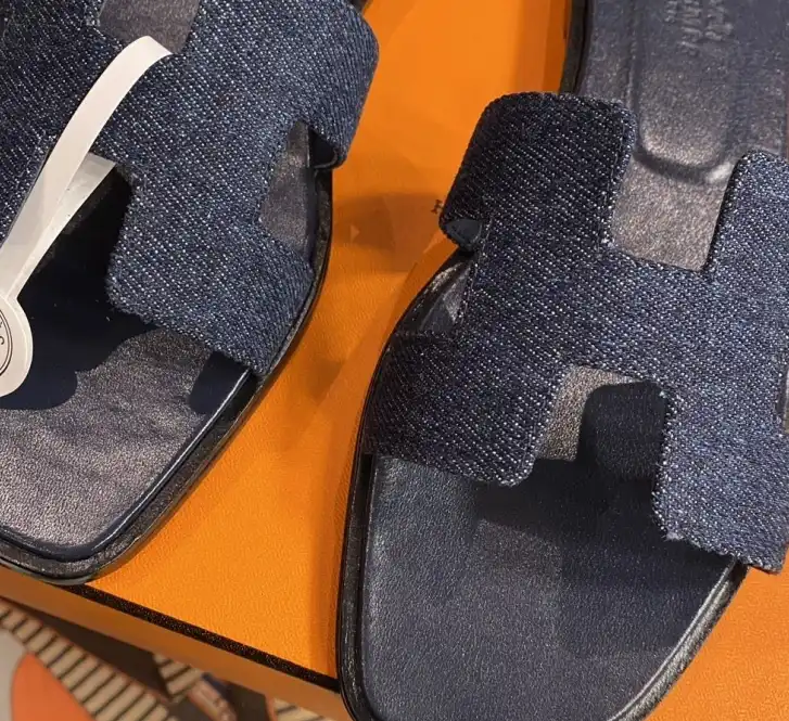 hype Hermes Slippers