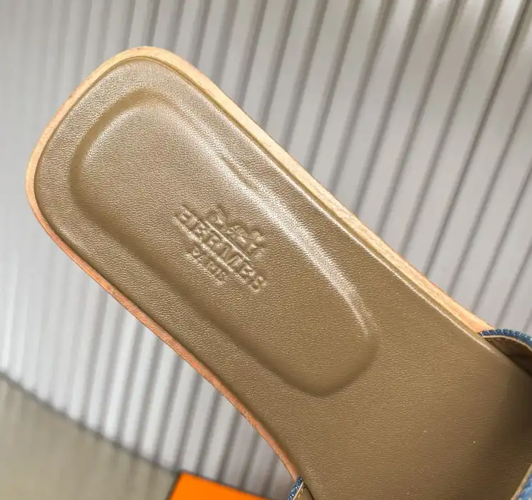 hype Hermes Slippers