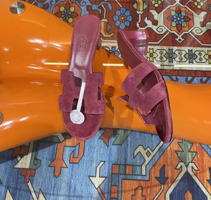 hype Hermes Slippers