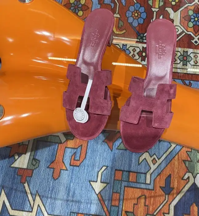 hype Hermes Slippers